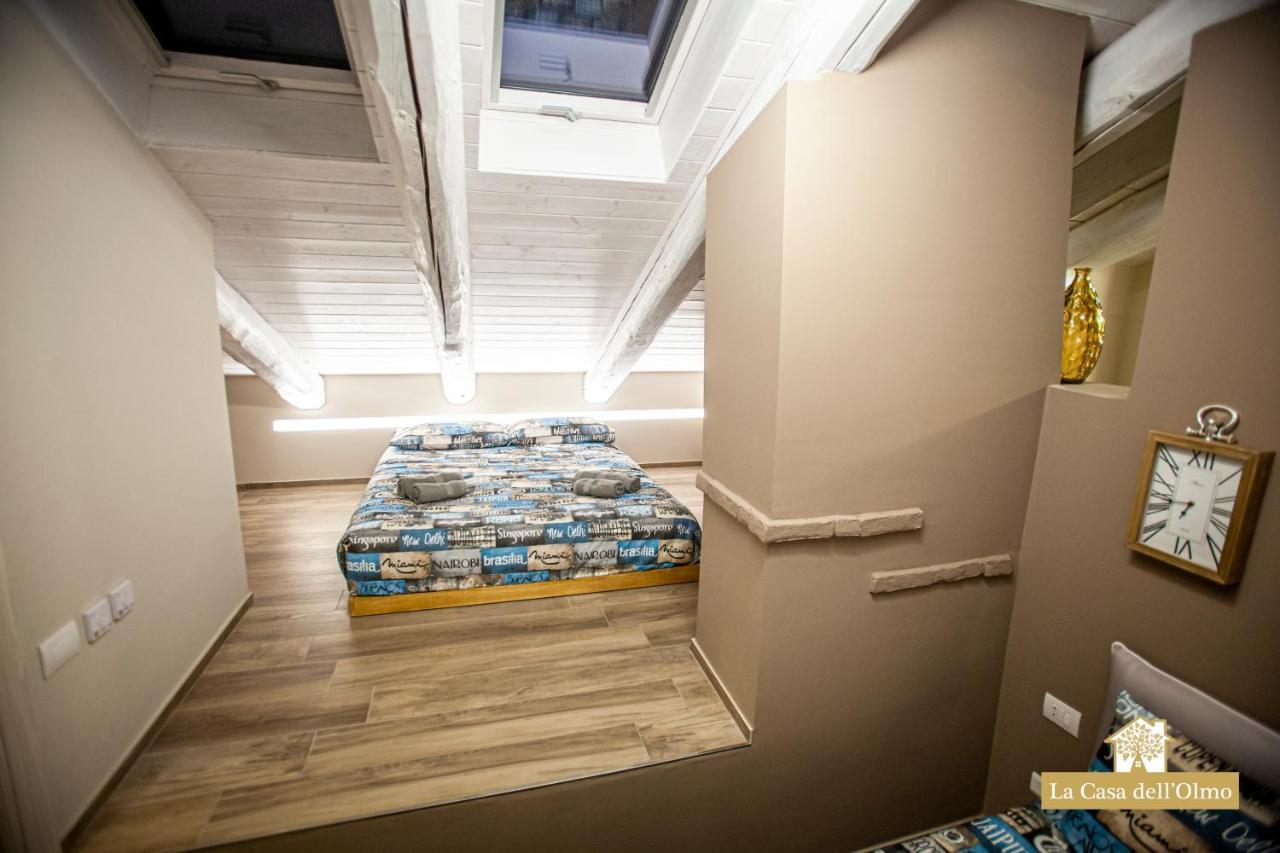 La Casa Dell'Olmo - Suite Apartment คูเนโอ ภายนอก รูปภาพ