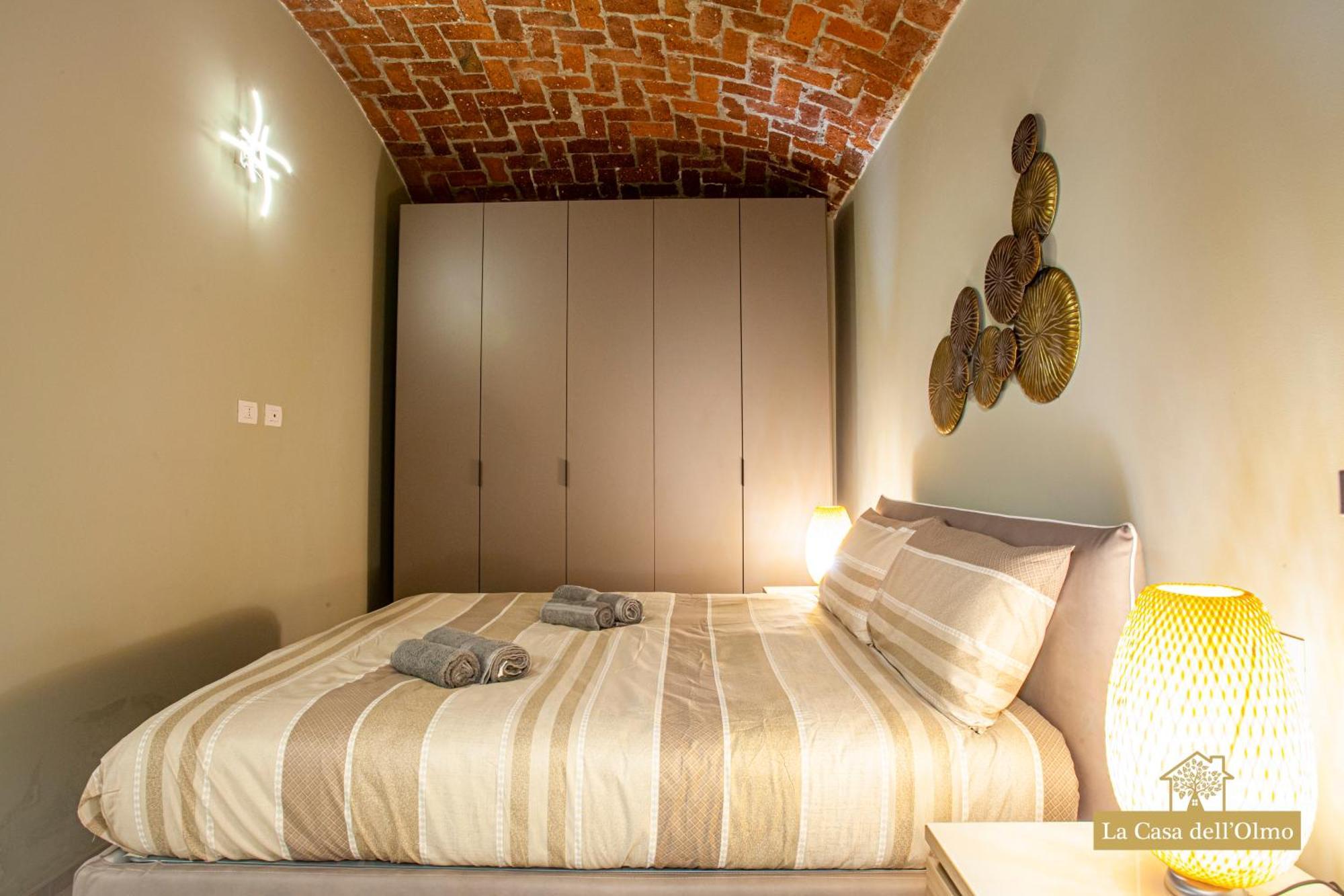 La Casa Dell'Olmo - Suite Apartment คูเนโอ ภายนอก รูปภาพ