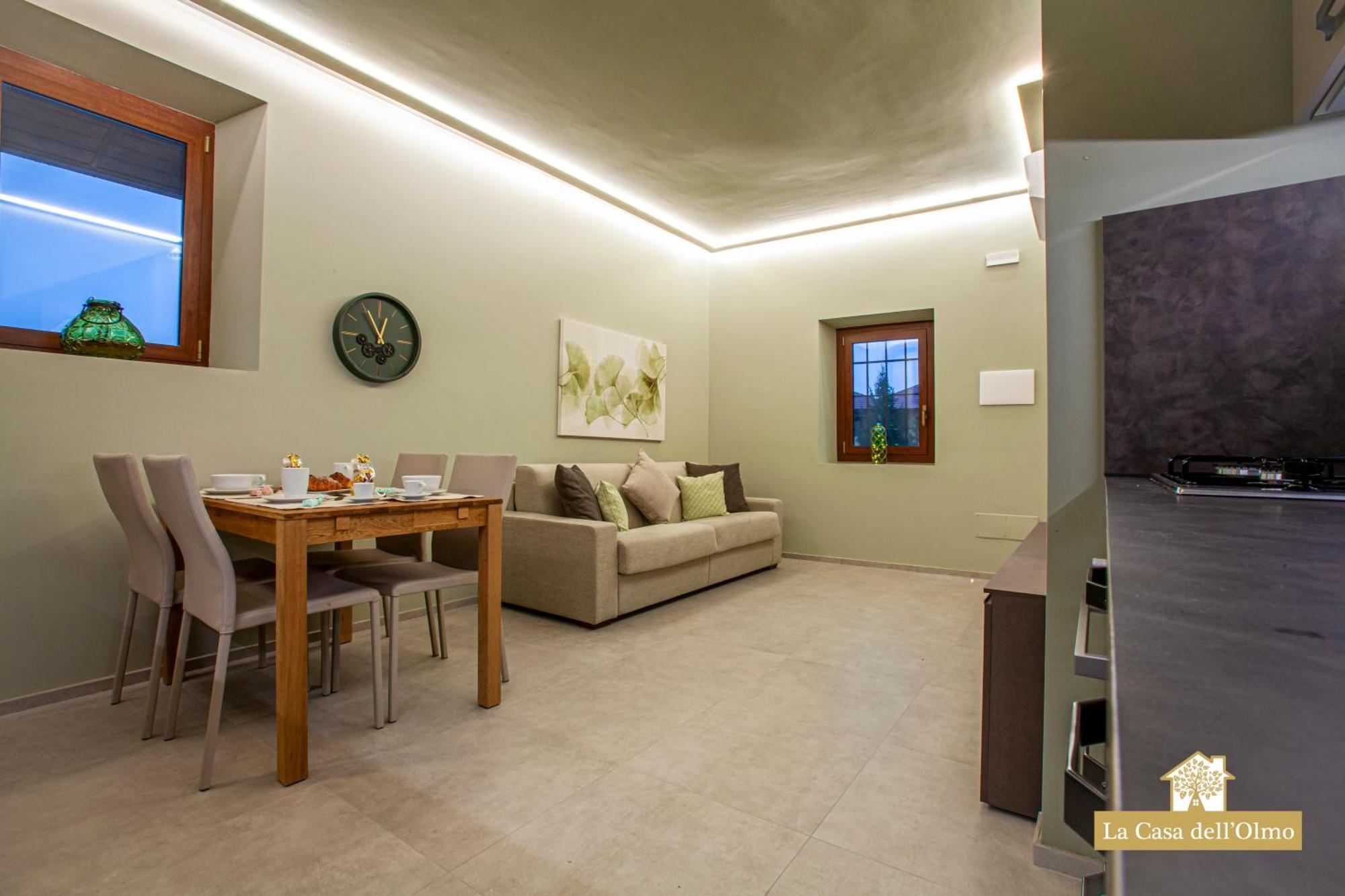 La Casa Dell'Olmo - Suite Apartment คูเนโอ ภายนอก รูปภาพ