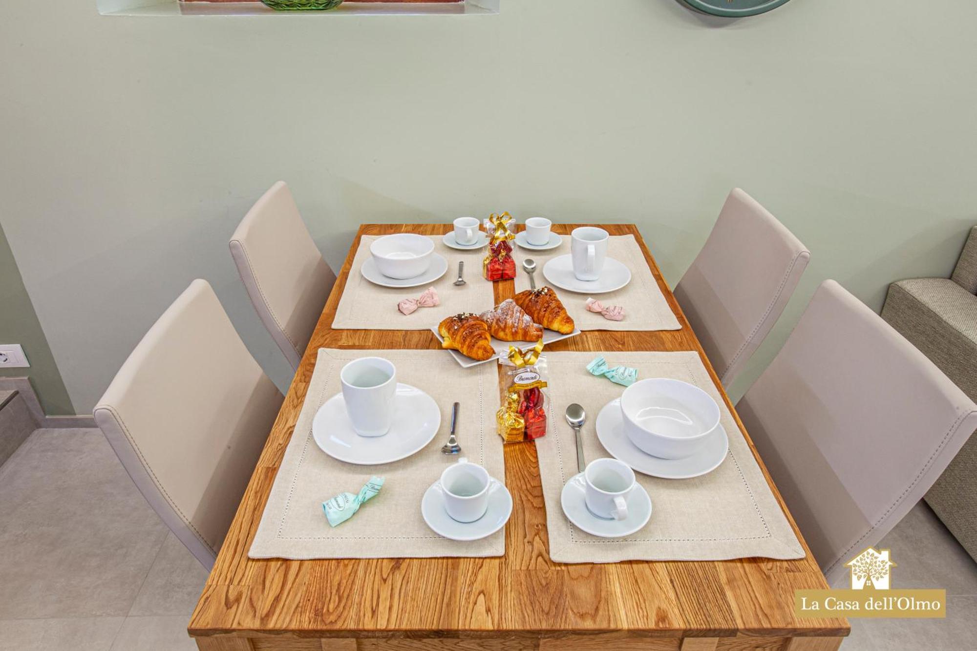 La Casa Dell'Olmo - Suite Apartment คูเนโอ ภายนอก รูปภาพ